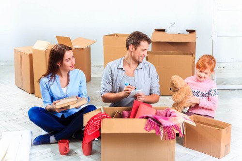 Moving service handling access challenges near Greenwich properties