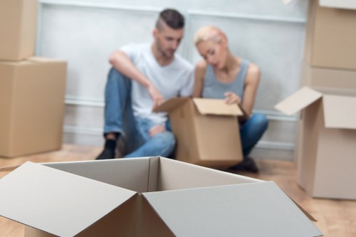 Home moving service for flats and houses in Greenwich with careful loading